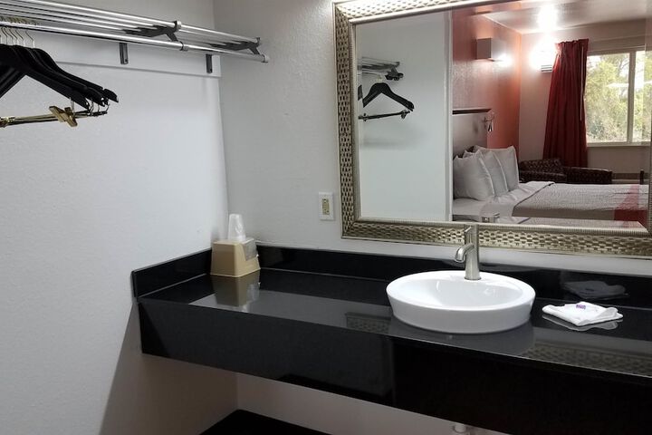 Room 60 of 67