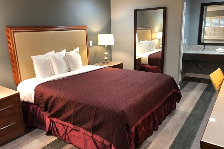 Room 8 of 19