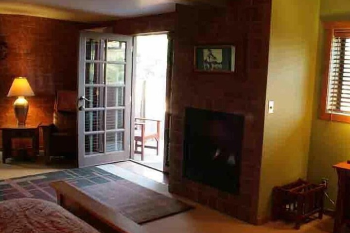 Room 47 of 150