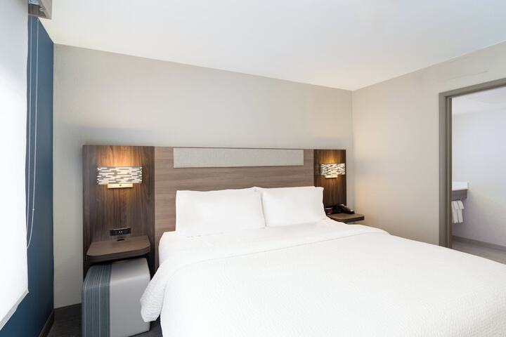 Holiday Inn Express Hotel & Suites Bozeman West by IHG