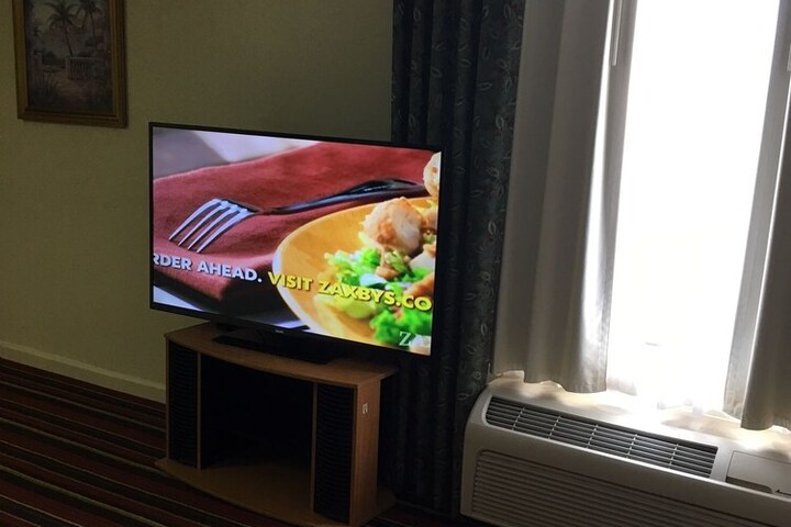 Room 23 of 42