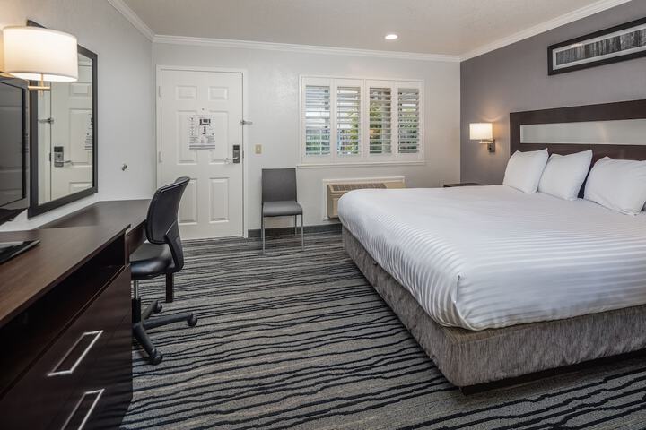 Room 14 of 20
