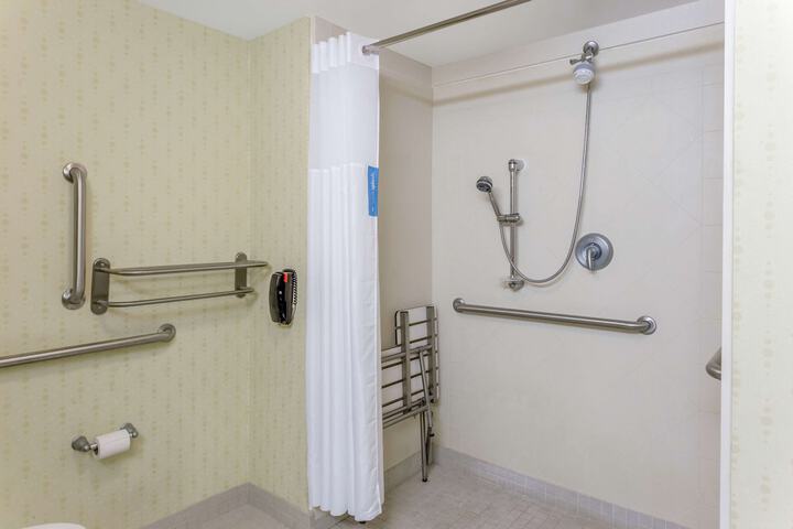 Room 5 of 22