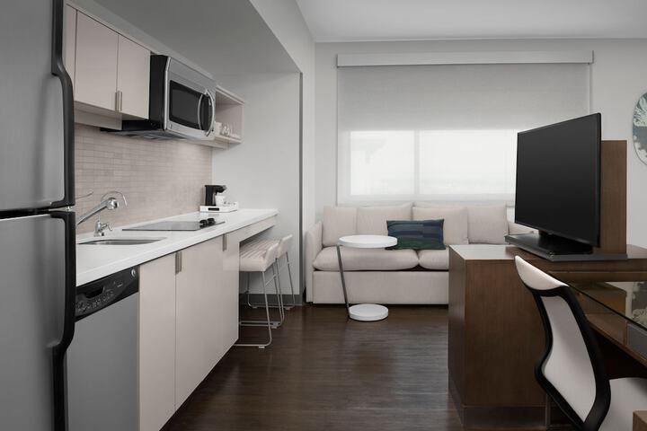 Room 35 of 46