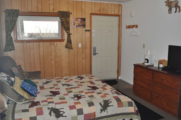 Room 34 of 59