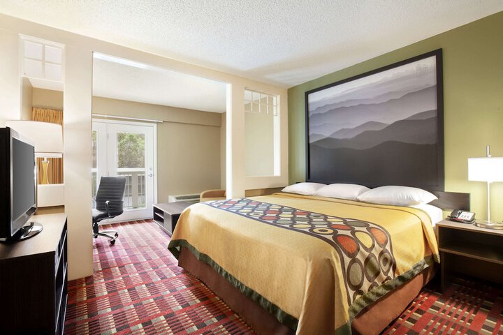 Room 6 of 21