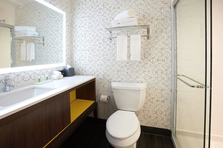Room 12 of 36