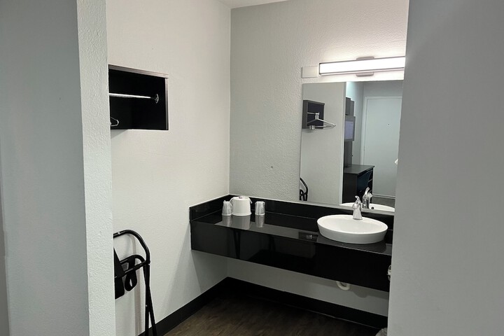 Room 14 of 35