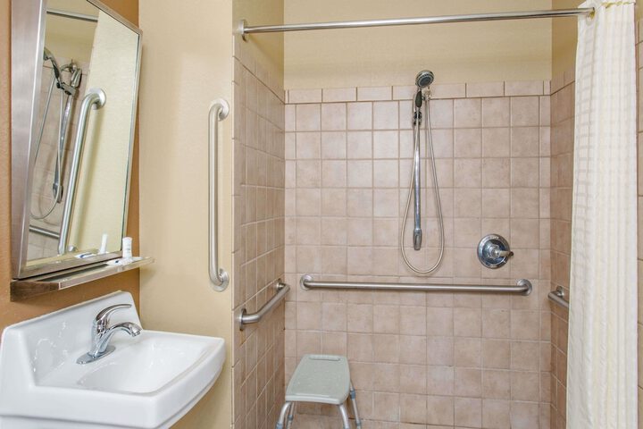 Microtel Inn & Suites by Wyndham Pearl River / Slidell