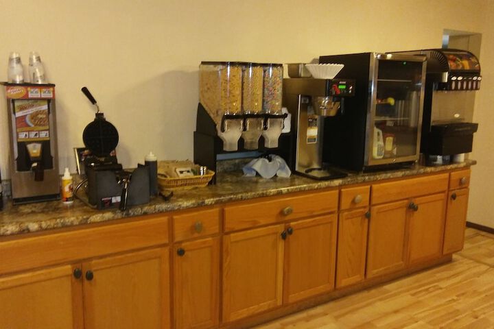 Breakfast/Coffee Service 58 of 73