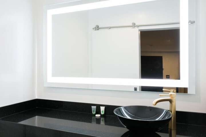 Room 12 of 31