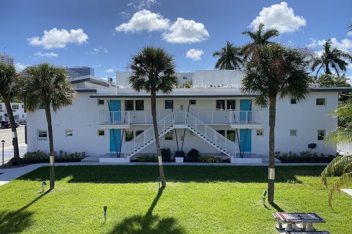 Hotel 5 of 81