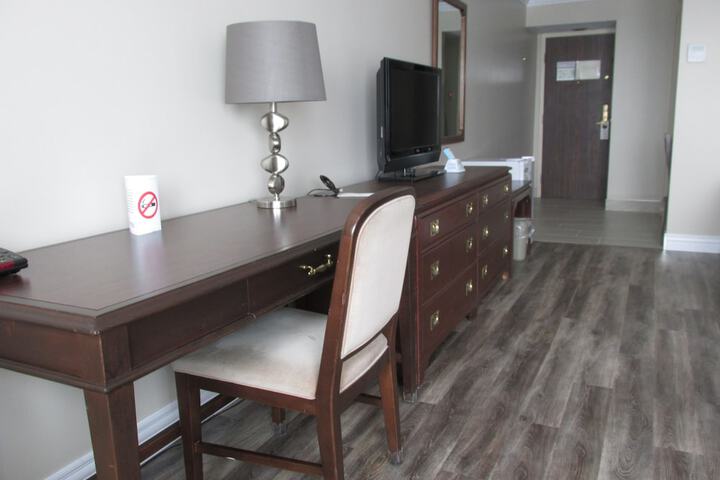 Room 40 of 52