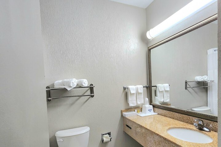 Days Inn by Wyndham Denham Springs-Baton Rouge East