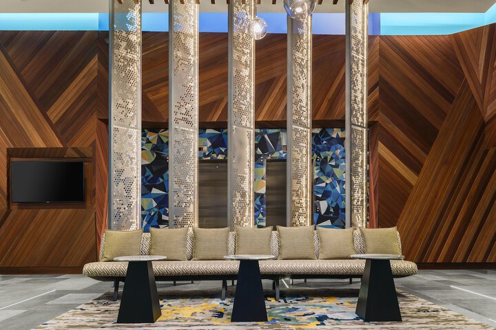 Hotel Interior 9 of 28