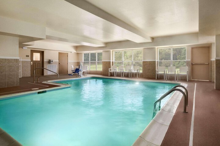 Pool 2 of 28