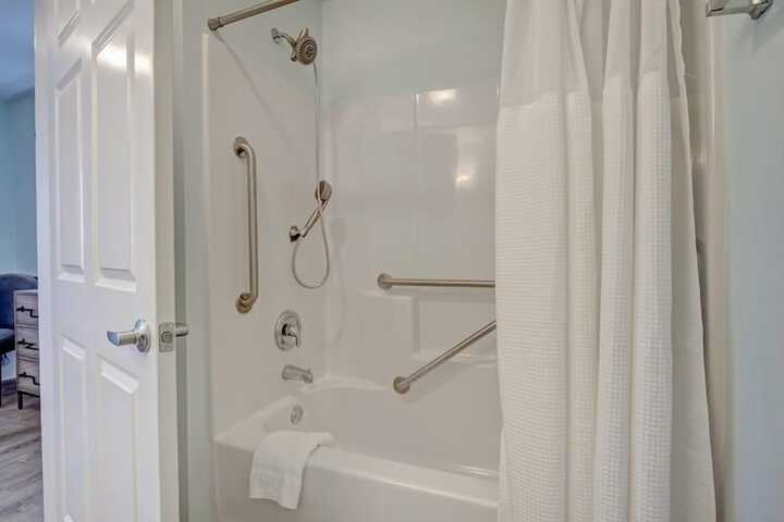 Loggerhead Inn & Suites