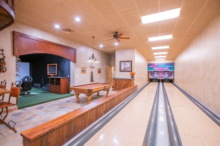 Cougar Ridge Resort