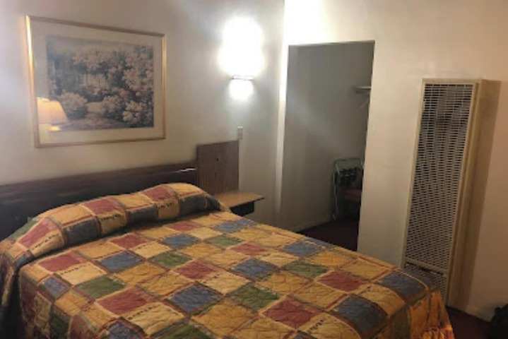 Santa Fe Motel Tehachapi by Hotel O