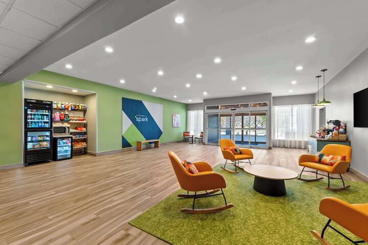 Spark by Hilton Selma