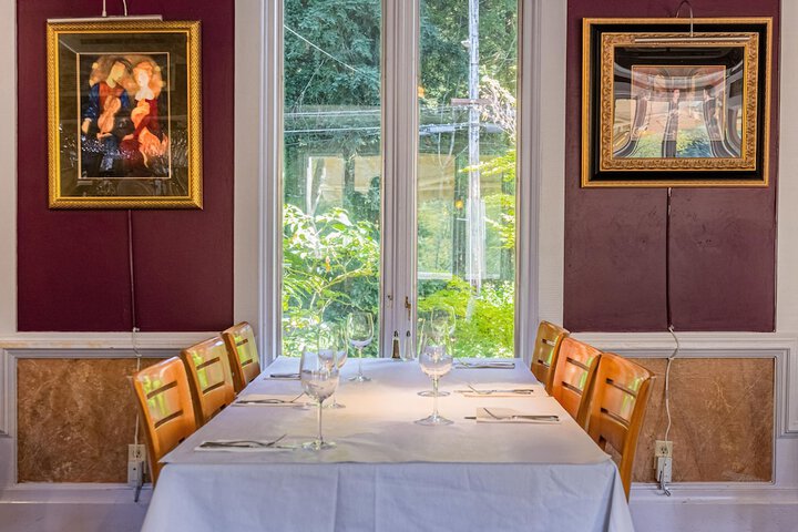 Dining 127 of 150