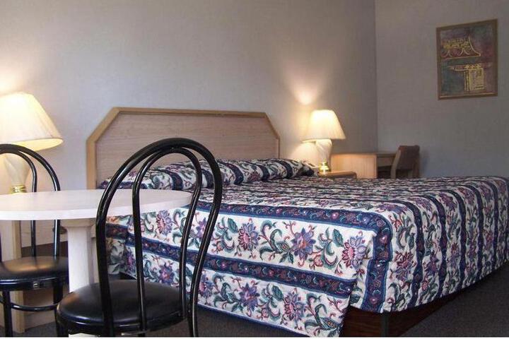 Celebration Inn