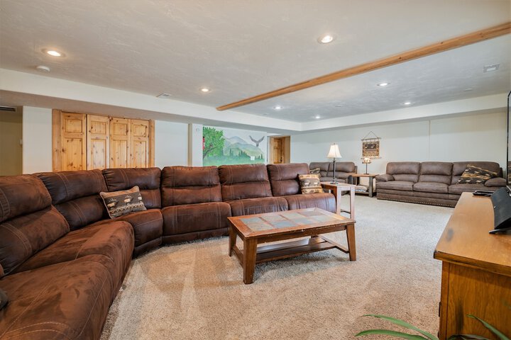 The Hideaway Lodge