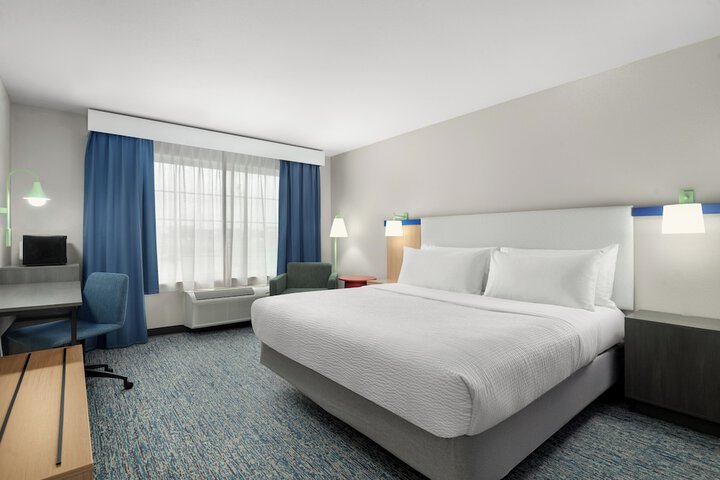 Garner Hotel Madison Huntsville Airport by IHG