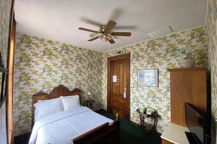 Room 29 of 75
