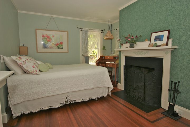 Room 20 of 66