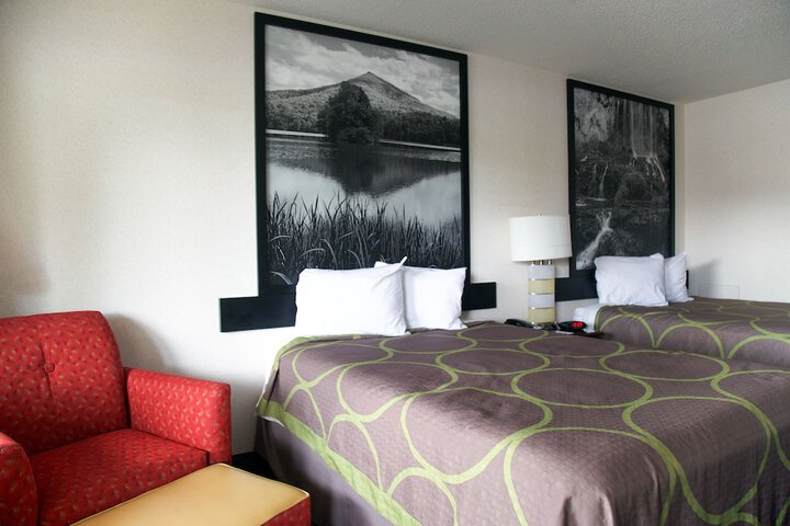 Room 21 of 48