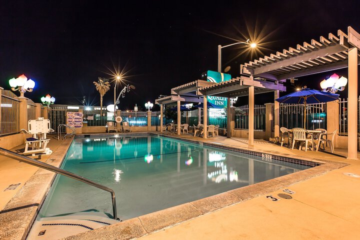 Pool 7 of 39