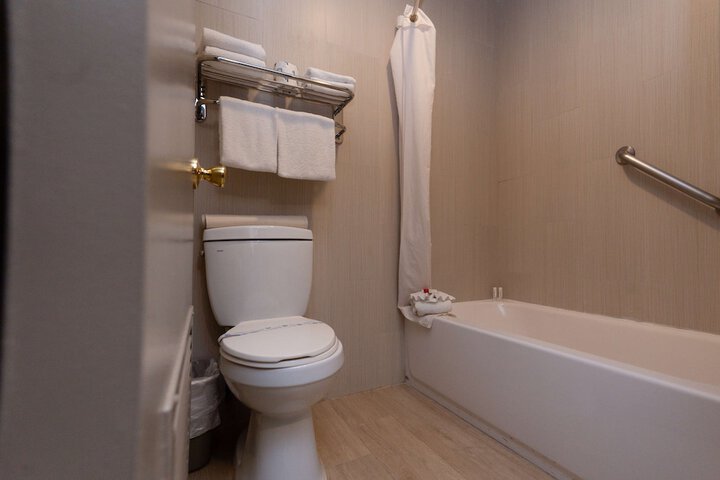 Room 15 of 25