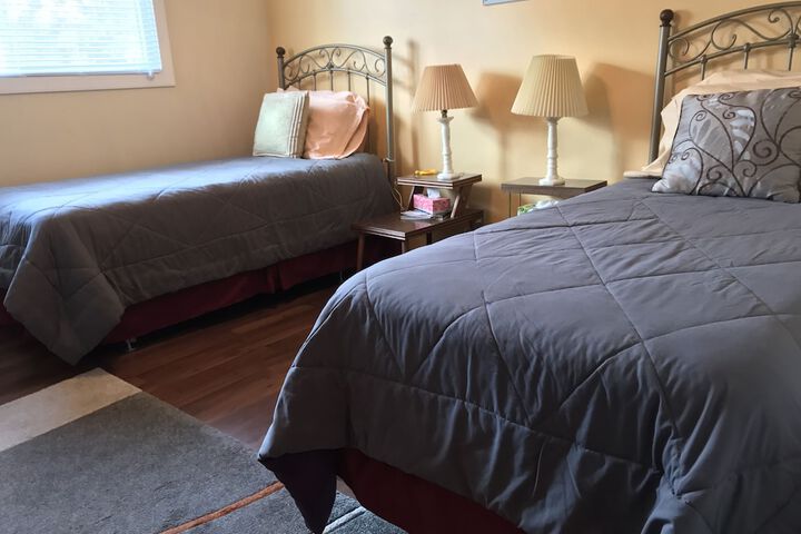 Room 9 of 35