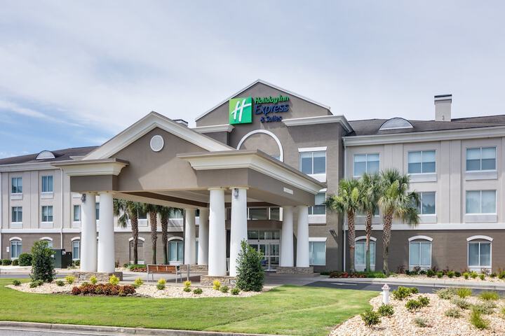 Holiday Inn Express & Suites Dublin by IHG