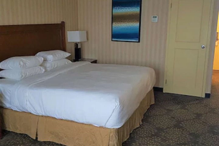 Room 26 of 84