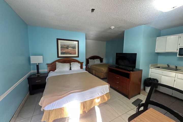 Room 19 of 41