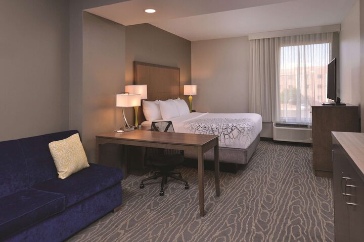Room 47 of 61