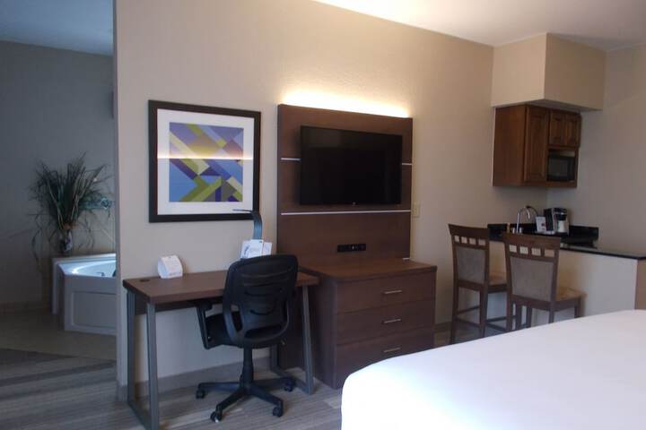 Comfort Inn & Suites Miami - Route 66