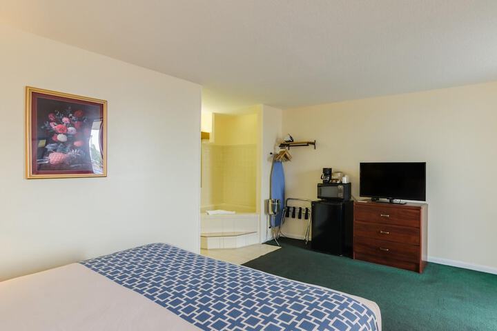 Room 18 of 40