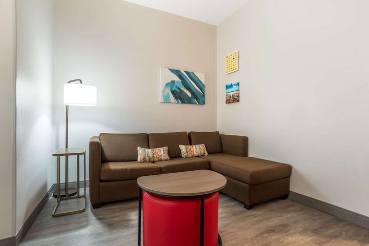 Room 20 of 47