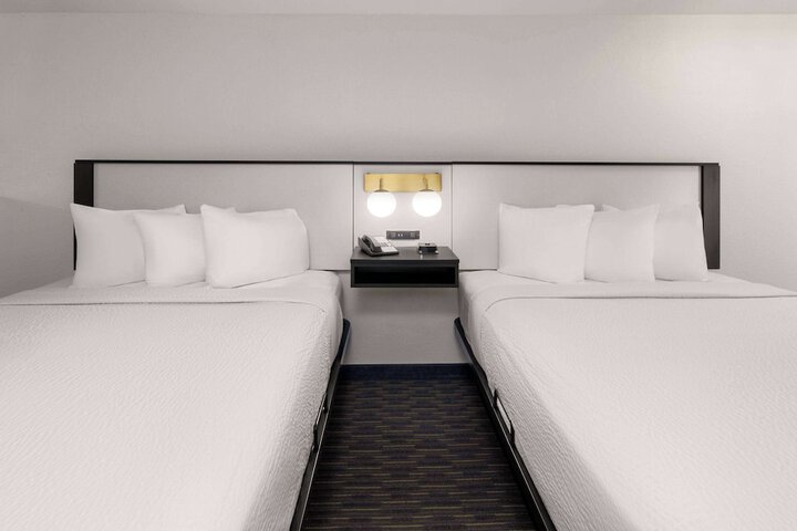 Room 8 of 45