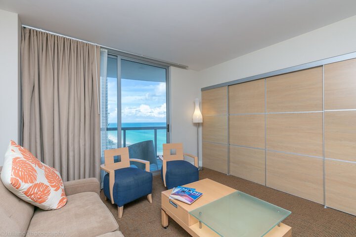 Room 47 of 119