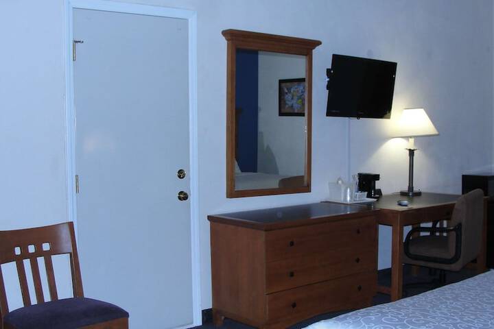 Room 25 of 49