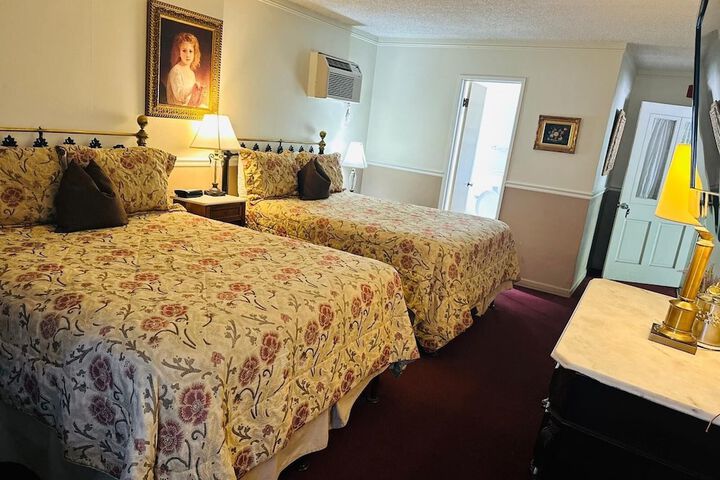 Gunn House Hotel