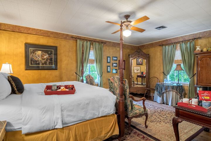 Room 32 of 52