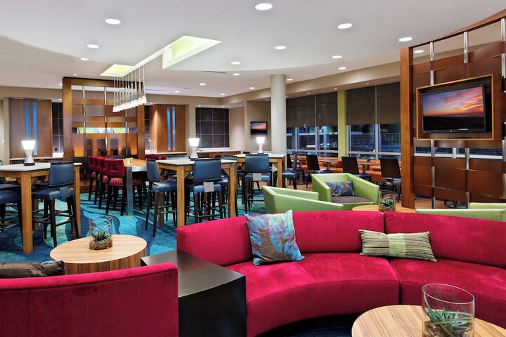 Hotel Interior 6 of 18
