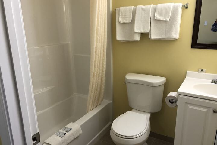 Room 17 of 18