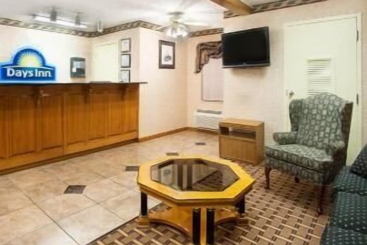 Days Inn by Wyndham Lexington