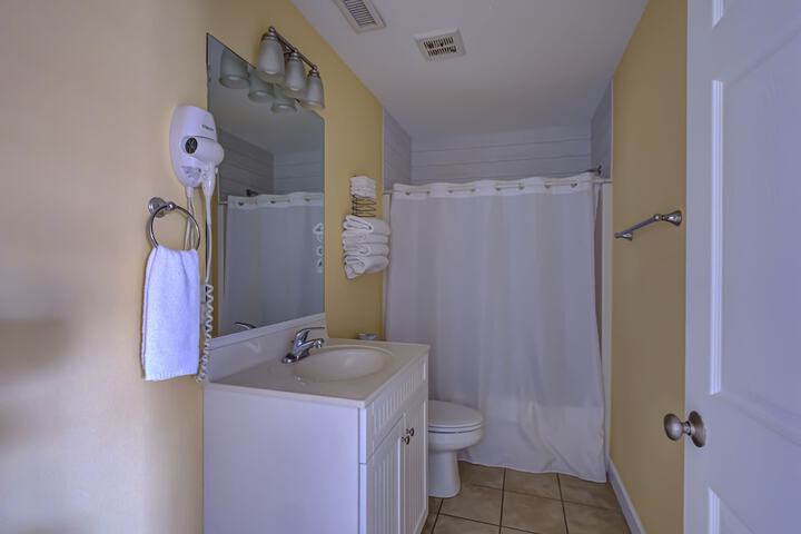 Room 13 of 45